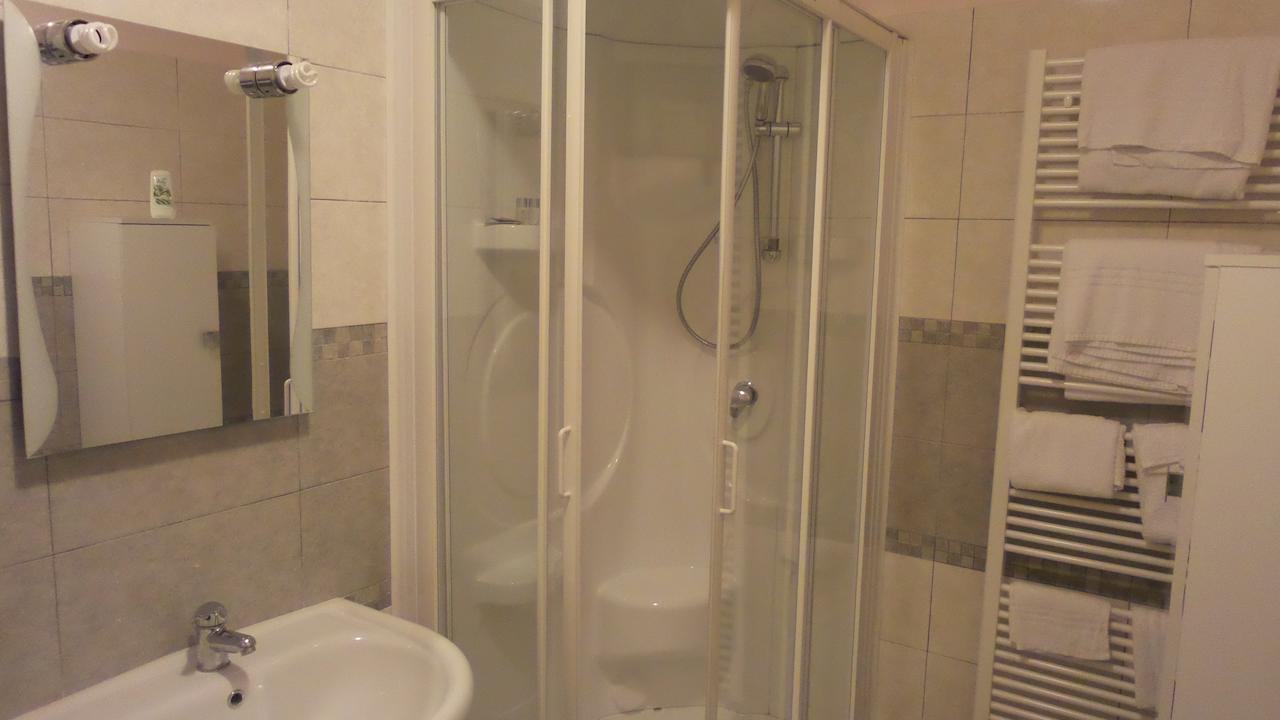 Affittacamere Villa Serafini Remanzacco Habitación foto