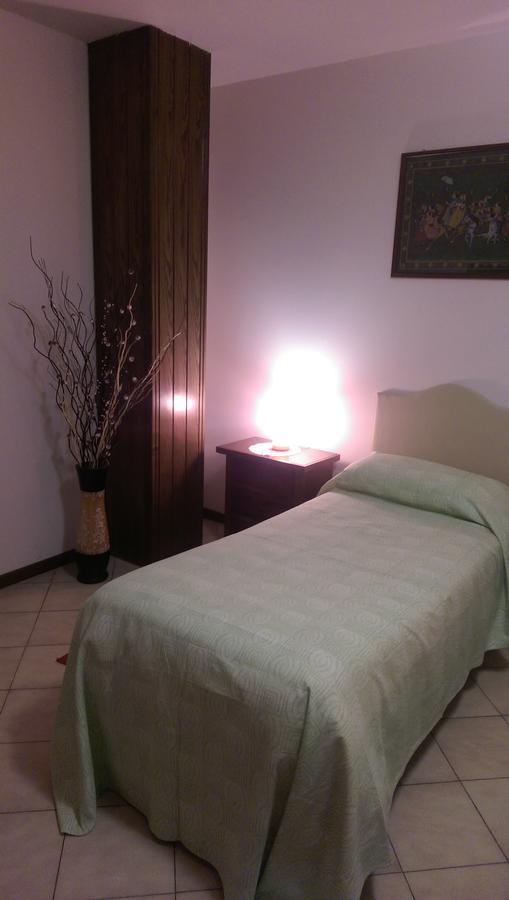 Affittacamere Villa Serafini Remanzacco Habitación foto